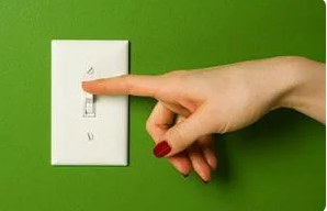 εξοικονόμηση ηλεκτρικής ενέργειας σε ένα ιδιωτικό σπίτι